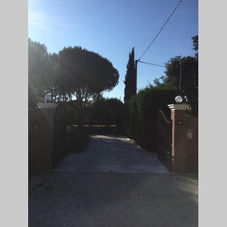 Gite 2 Pieces Au Calme Les Arcs-sur-Argens 外观 照片